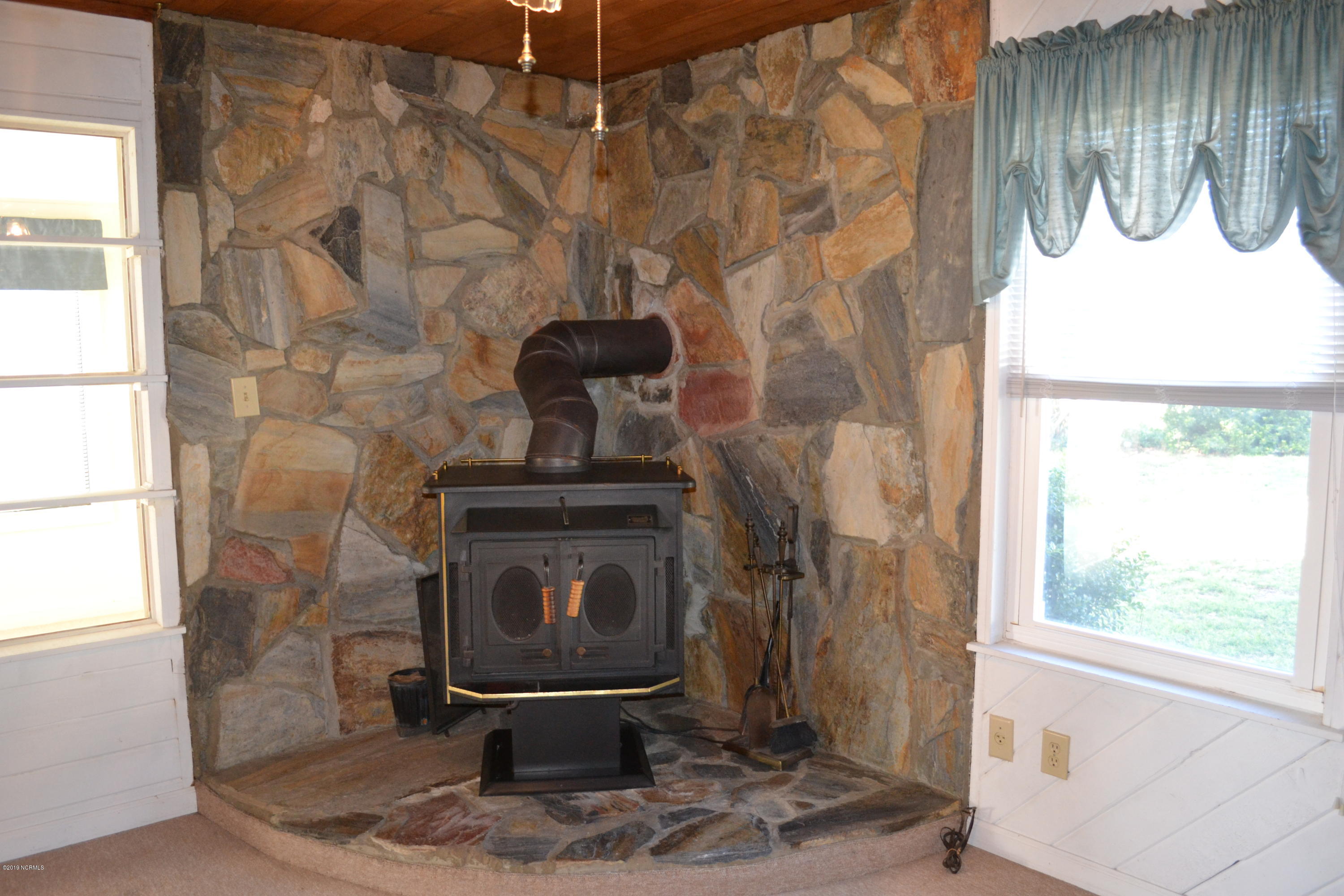 700 Conch Street Hampstead, NC 28443 - Photo 6 of 21 2019-08-30 09.07.34