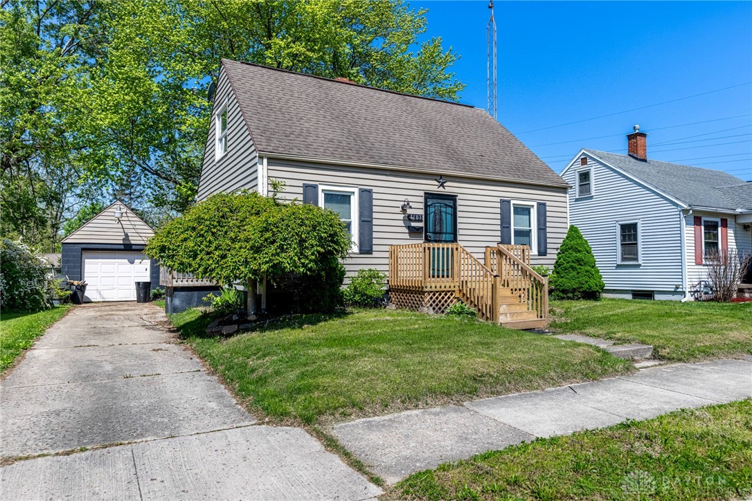 1103 North Burnett Road Springfield, OH 45503 - Photo 2 of 26 Gallery Image 2