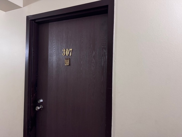 300 South Roselle Road, Unit 307 Schaumburg, IL 60193 - Photo 2 of 16 Gallery Image 2