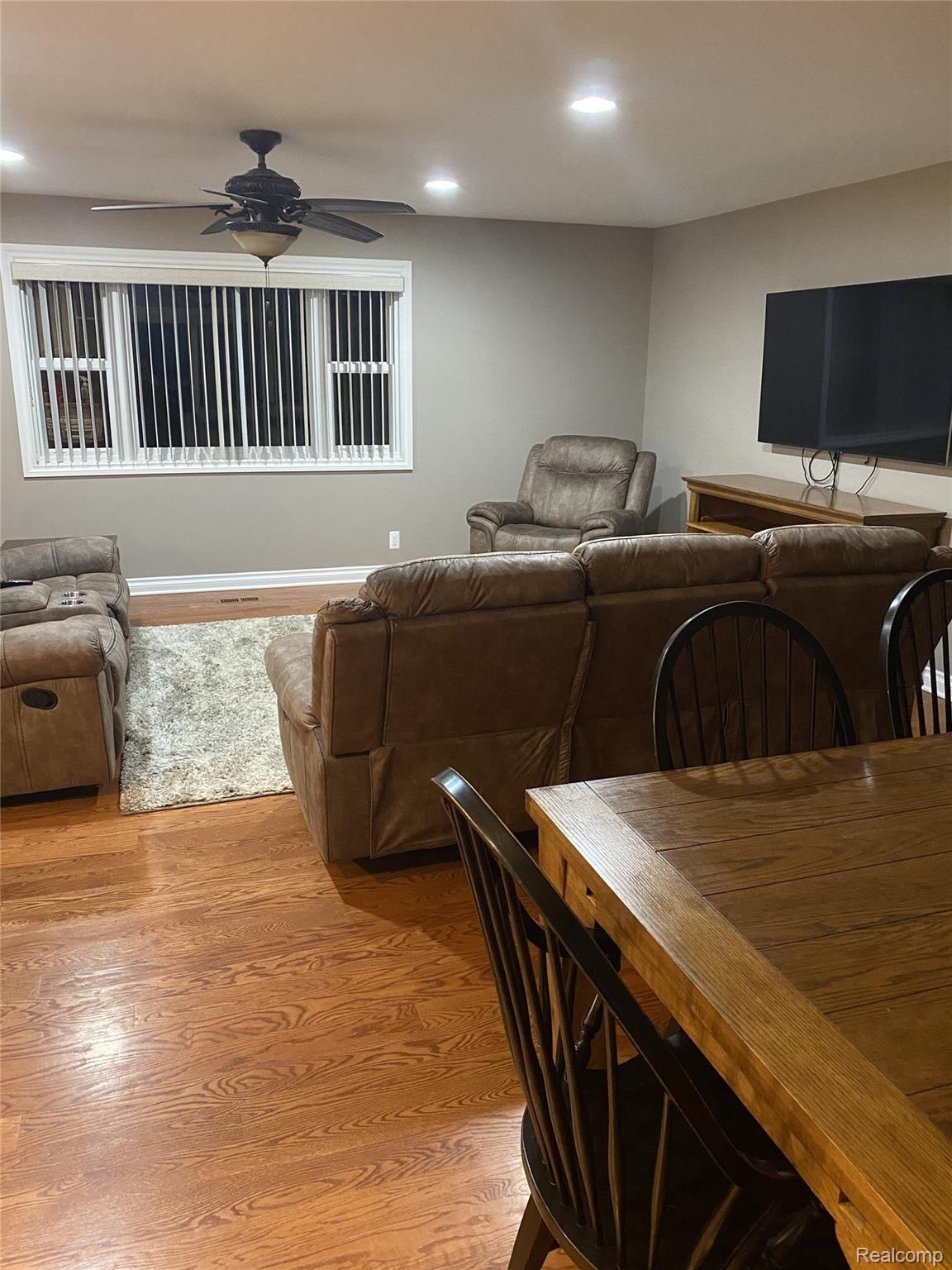 6590 Ridgewood Road Clarkston, MI 48346 - Photo 29 of 30 29.jpeg