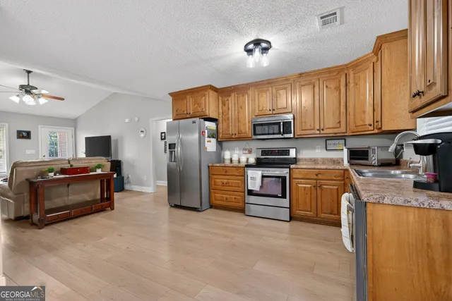 a close up view of washer and dryer