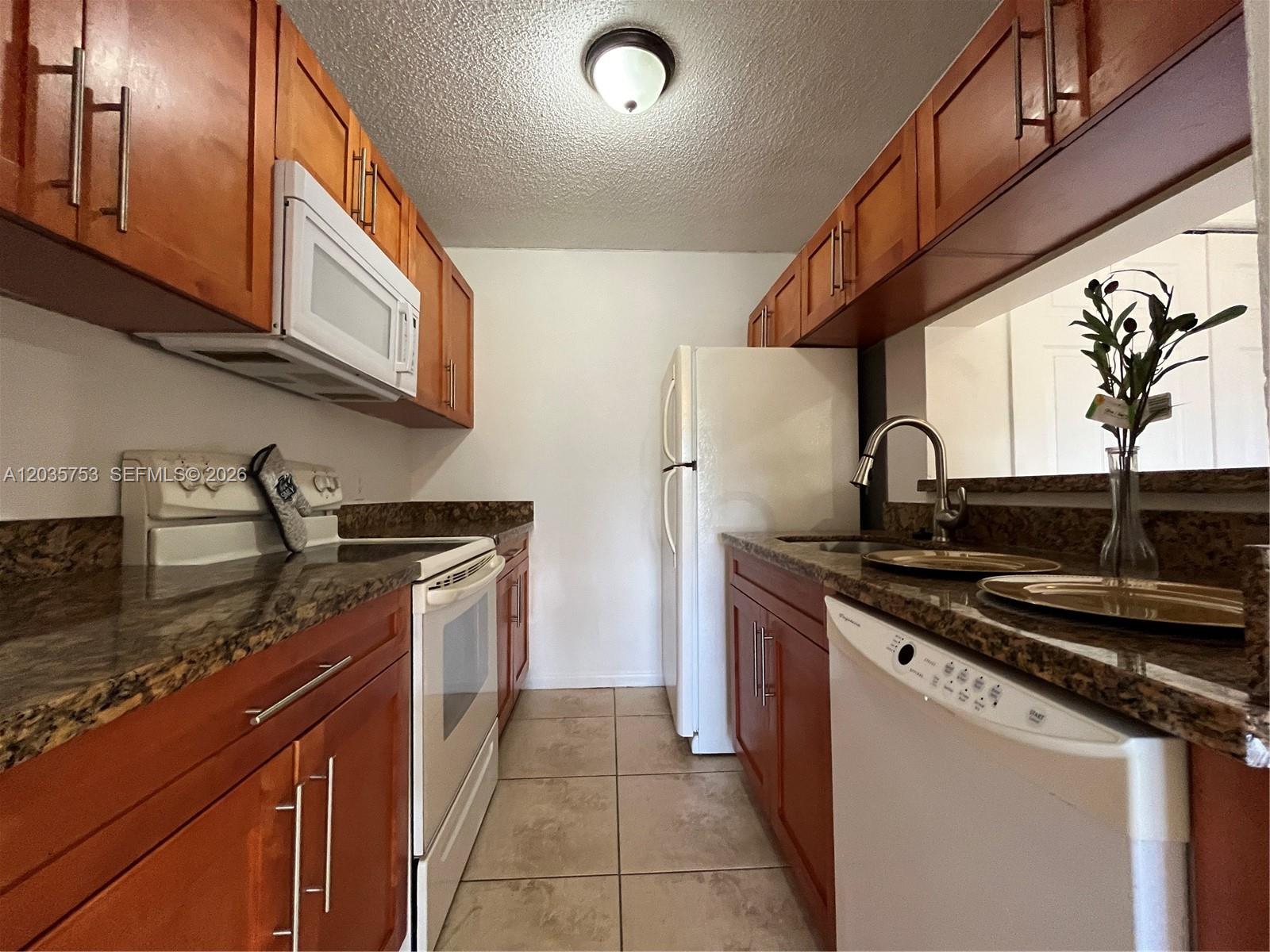 4321 West McNab Road, Unit 16 Pompano Beach, FL 33069 - Photo 5 of 17