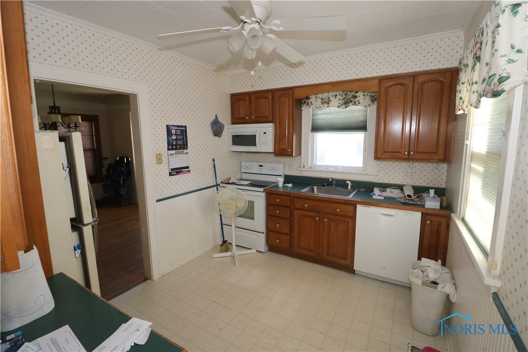 3902 Bellevue Road Toledo, OH 43613 - Photo 15 of 22 Gallery Image 15