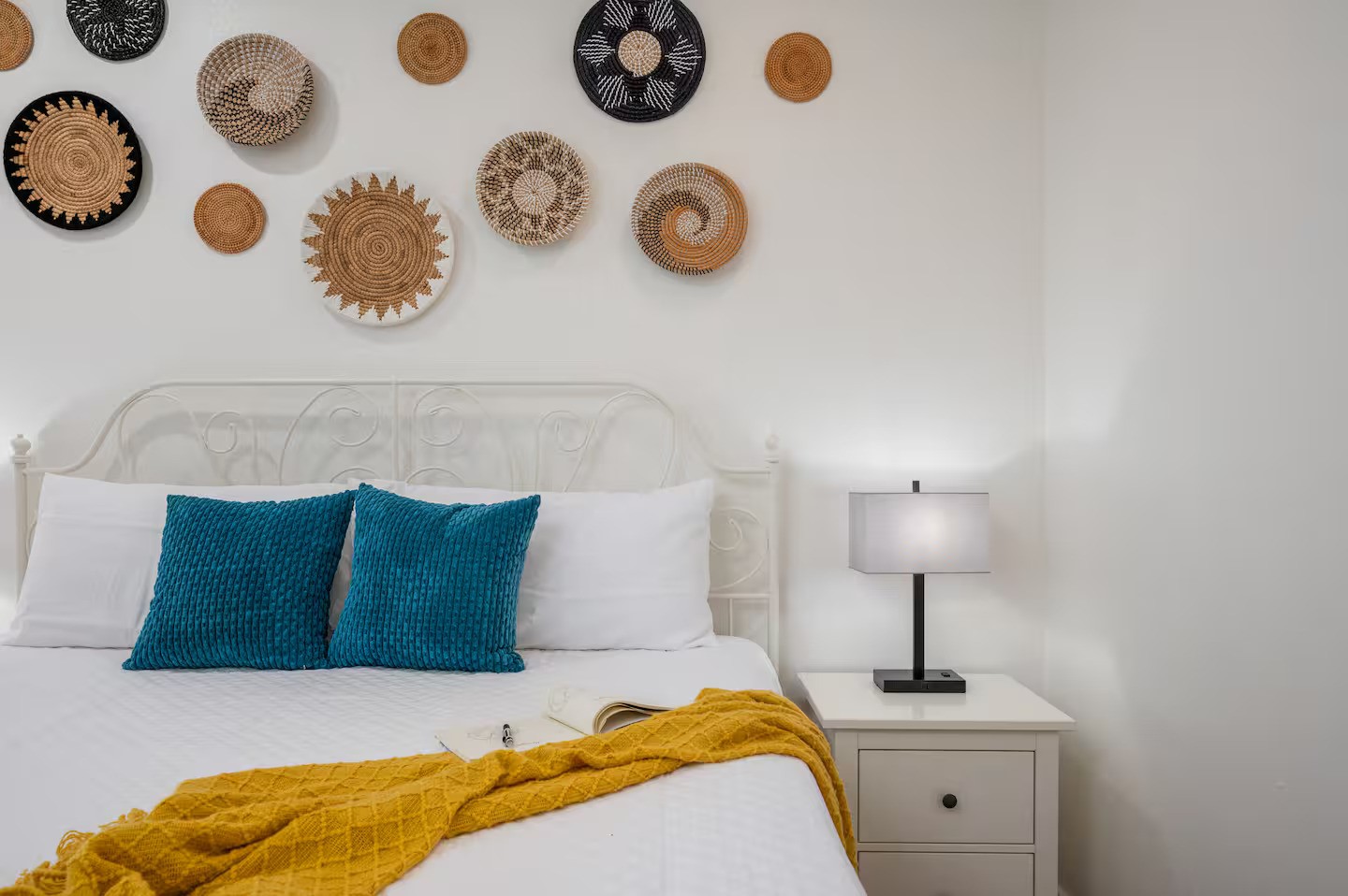 845 O' Neil Road Port Bolivar, TX 77650 - Photo 9 of 27 a bedroom with a bed and a lamp