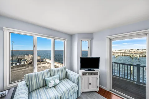 $1,450,000 | 392 83rd Street, Unit 392, Stone Harbor, NJ 08247