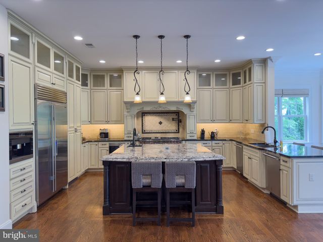 $2,625,000 | 6526 Chesterfield Avenue, McLean, VA 22101