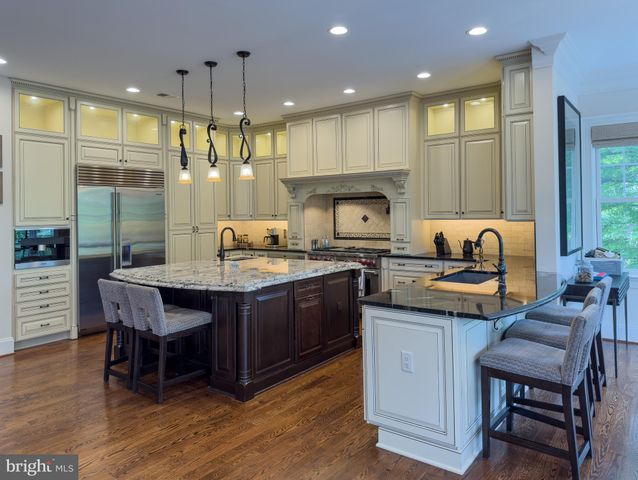 $2,625,000 | 6526 Chesterfield Avenue, McLean, VA 22101