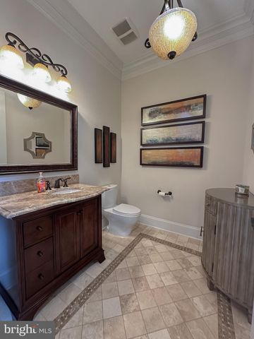 $2,625,000 | 6526 Chesterfield Avenue, McLean, VA 22101