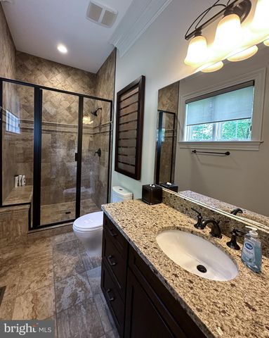 $2,625,000 | 6526 Chesterfield Avenue, McLean, VA 22101