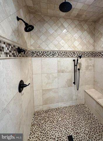 $2,625,000 | 6526 Chesterfield Avenue, McLean, VA 22101