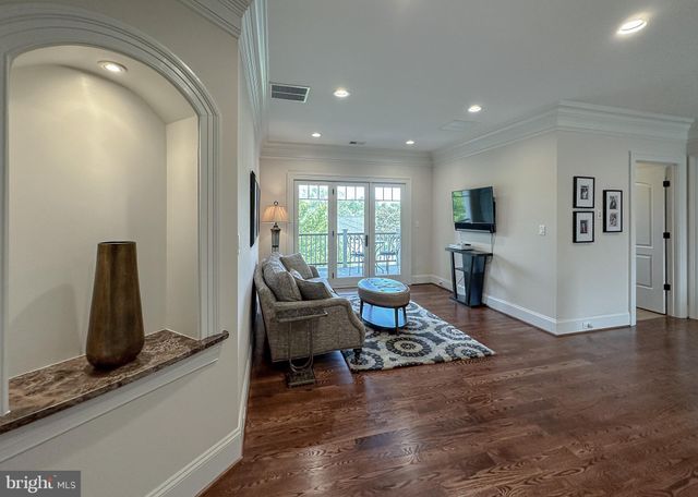 $2,625,000 | 6526 Chesterfield Avenue, McLean, VA 22101