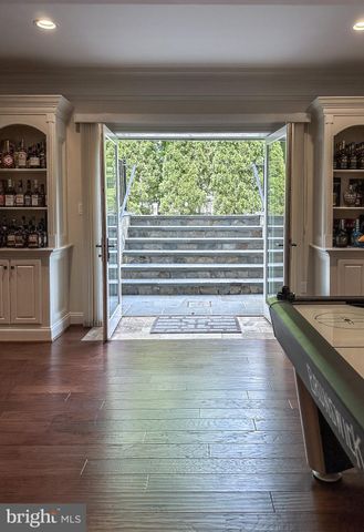 $2,625,000 | 6526 Chesterfield Avenue, McLean, VA 22101