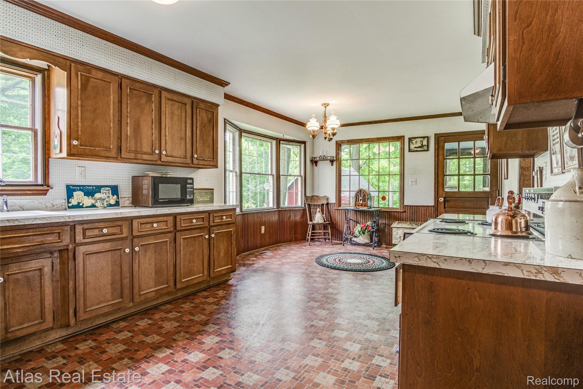 5323 Stimson Road Goodrich, MI 48438 - Photo 24 of 47 Interiors (10 of 30).jpg