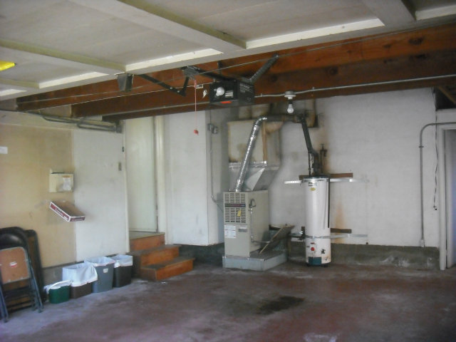 423 Dwight Road Burlingame, CA 94010 - Photo 11 of 11 a living room with a couch