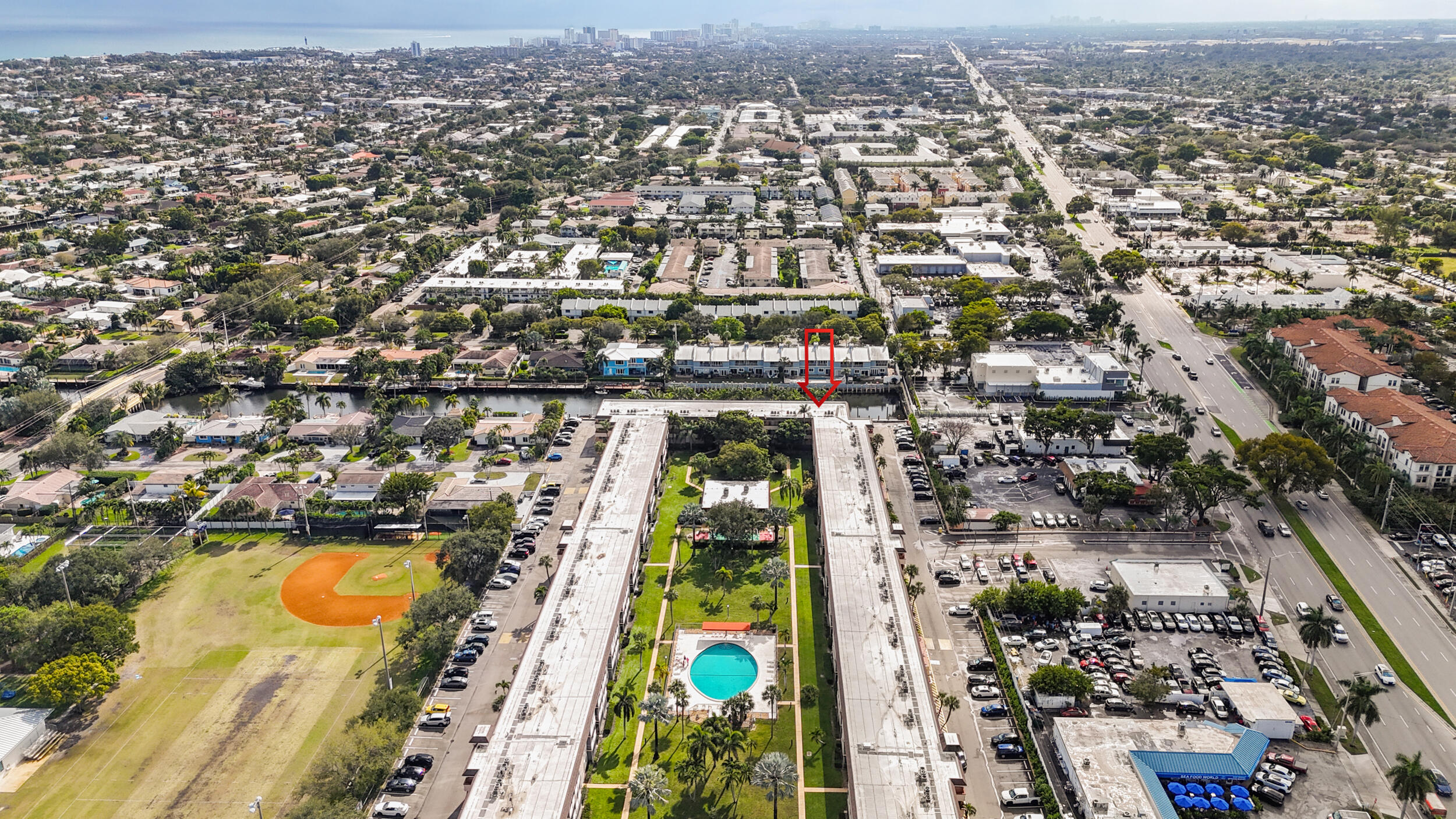 4500 North Federal Highway, Unit 272H Lighthouse Point, FL 33064 - Photo 25 of 30 an aerial view of multiple house
