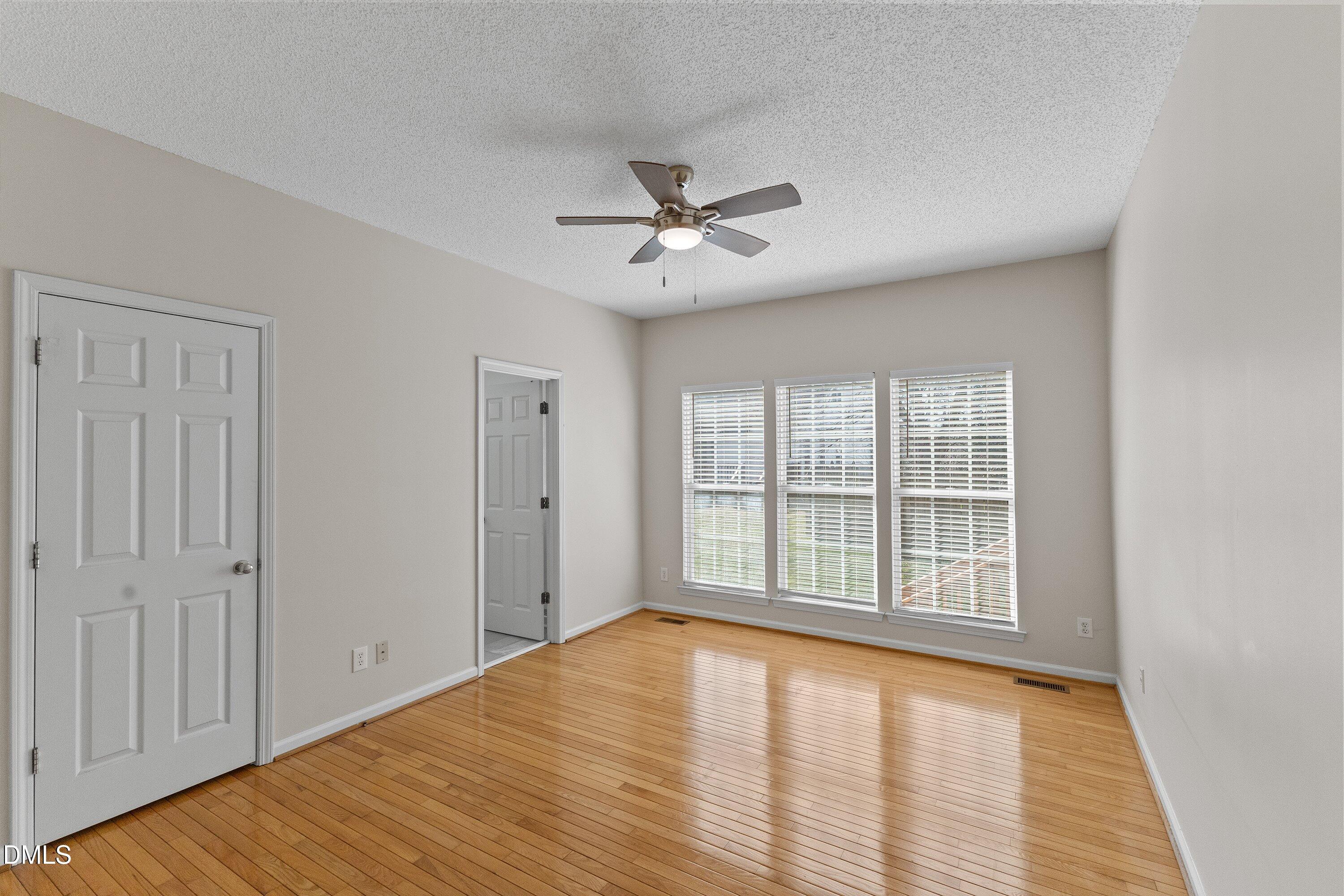 4717 Delta Lake Drive Raleigh, NC 27612 - Photo 18 of 45 14-4717 Delta Lake Dr _9260
