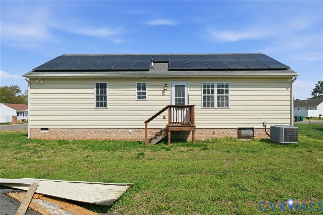 4600 Blackberry Patch Road Henrico, VA 23231 - Photo 3 of 26 Rear view of house with crawl space, roof mounted