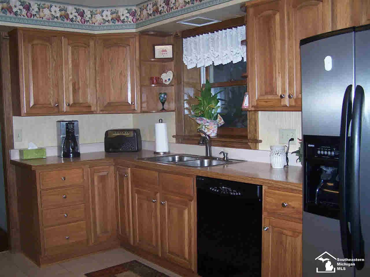 1816 Stewart Road Monroe, MI 48162 - Photo 17 of 24 kitchen