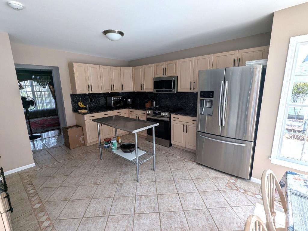 16 Dante Road Monroe Township, NJ 08831 - Photo 8 of 36