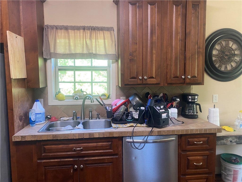 558 Old Kellyton Road Alexander City, AL 35010 - Photo 6 of 17 Gallery Image 6