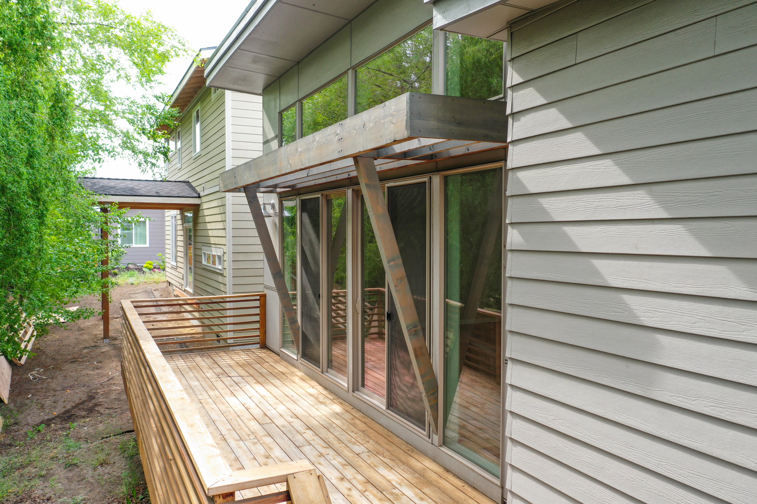 63157 Iner Loop Bend, OR 97701 - Photo 5 of 24 Back Deck