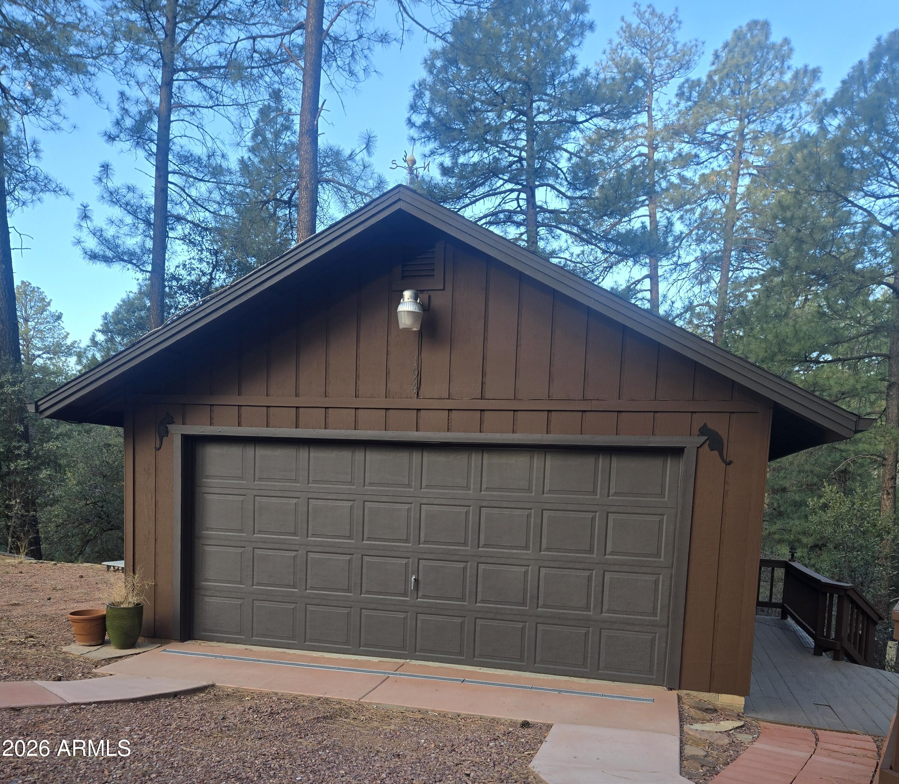 8884 Tonto Rim Drive Pine, AZ 85544 - Photo 13 of 43 Front of Garage