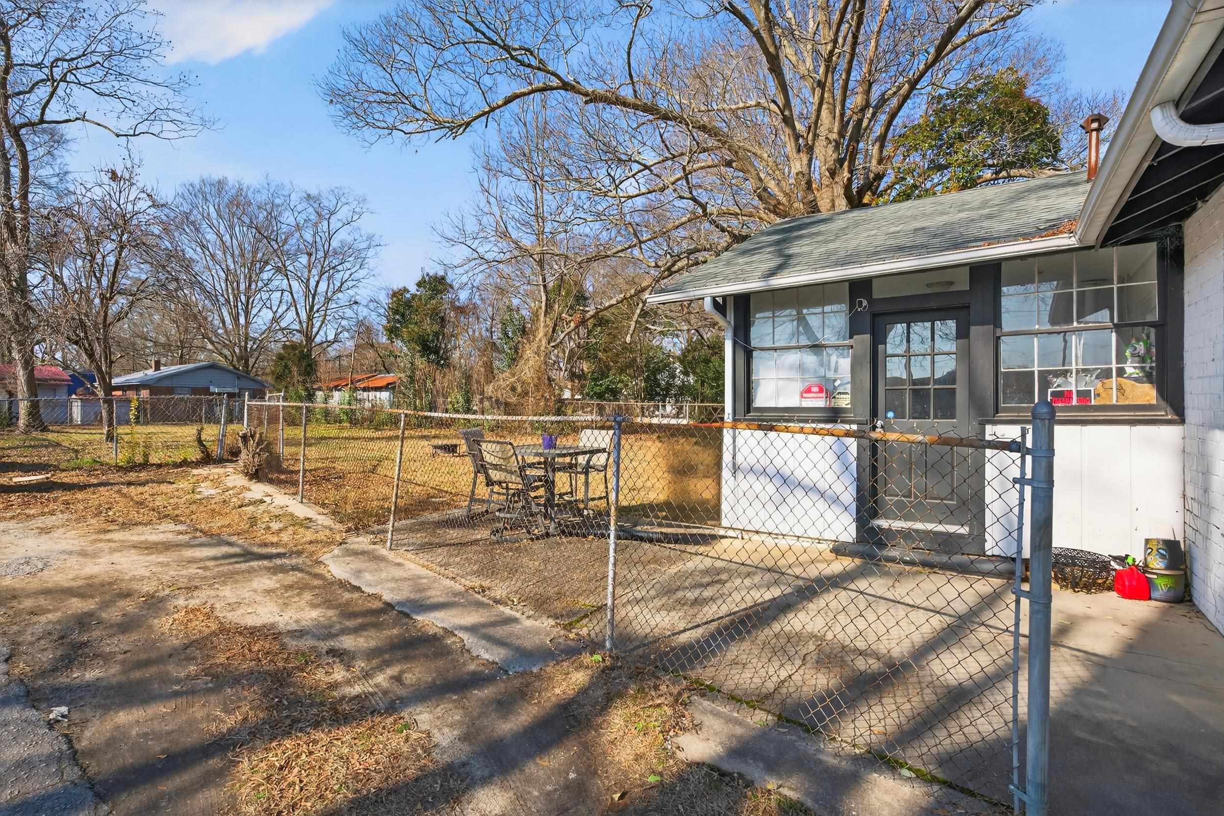 121 Holland Street Gaffney, SC 29341 - Photo 26 of 37