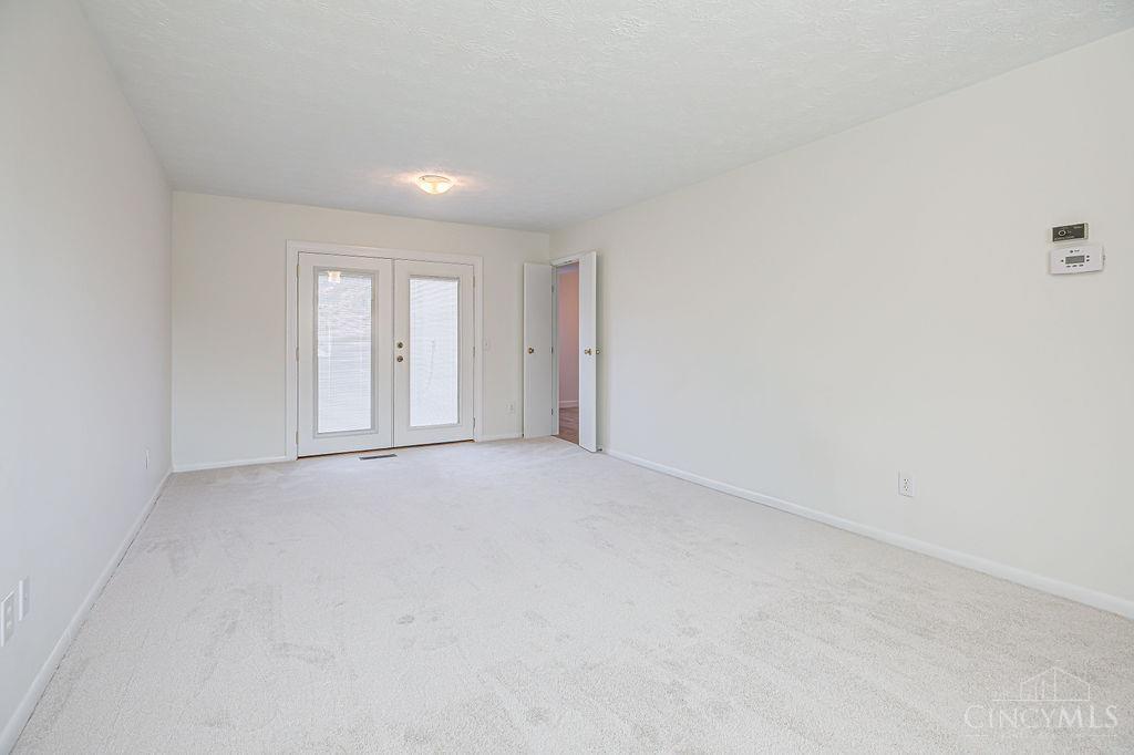 11 Arbor Court Springdale, OH 45246 - Photo 6 of 32