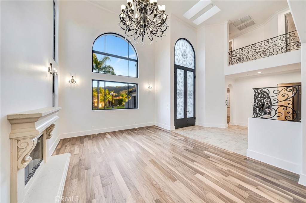 4165 Elm View Encino, CA 91316 - Photo 11 of 49 a view of an entryway with wooden floor