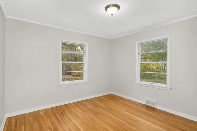 $2,100 | 2336 Ives Lane North, Plymouth, MN 55441