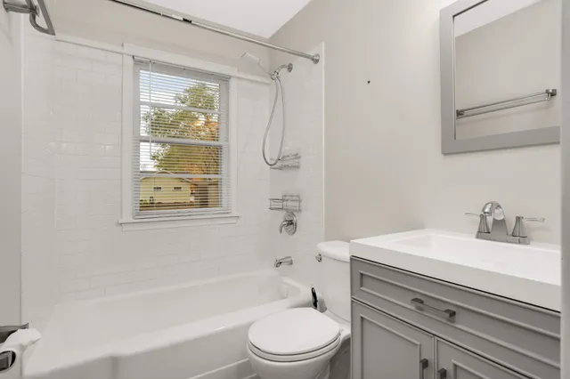 $2,100 | 2336 Ives Lane North, Plymouth, MN 55441