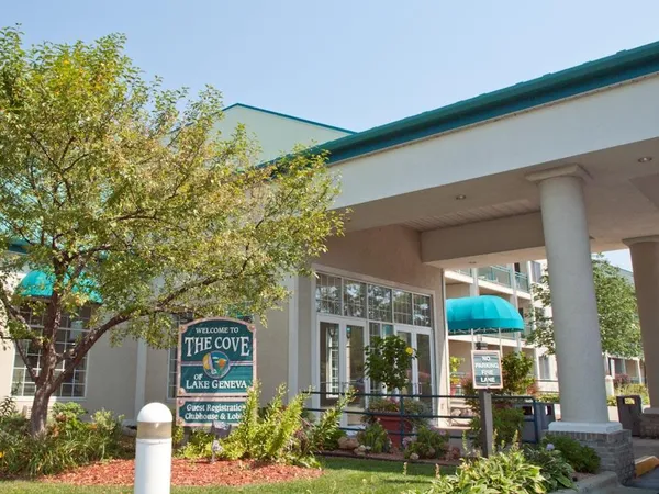 $275,000 | 111 Center Street, Unit 403, Lake Geneva, WI 53147