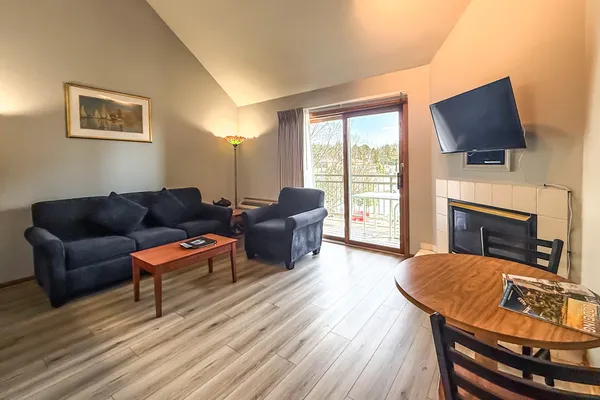 $275,000 | 111 Center Street, Unit 403, Lake Geneva, WI 53147