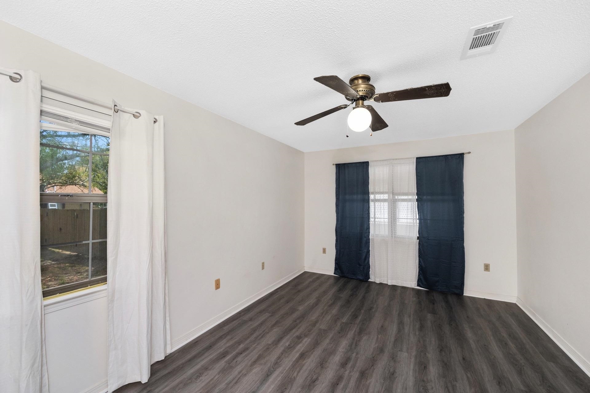 711 West Magnolia Avenue Foley, AL 36535 - Photo 13 of 24