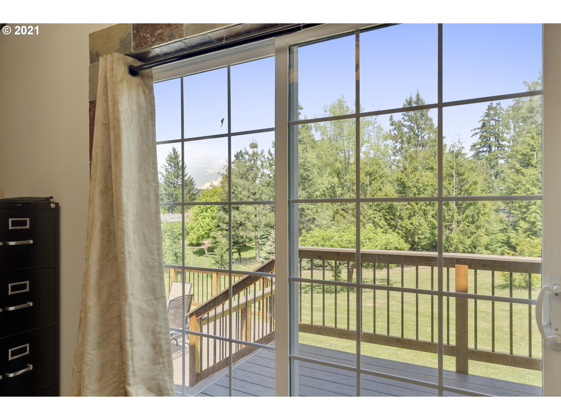 715 Aplin Road White Salmon, WA 98672 - Photo 17 of 27 Gallery Image 17