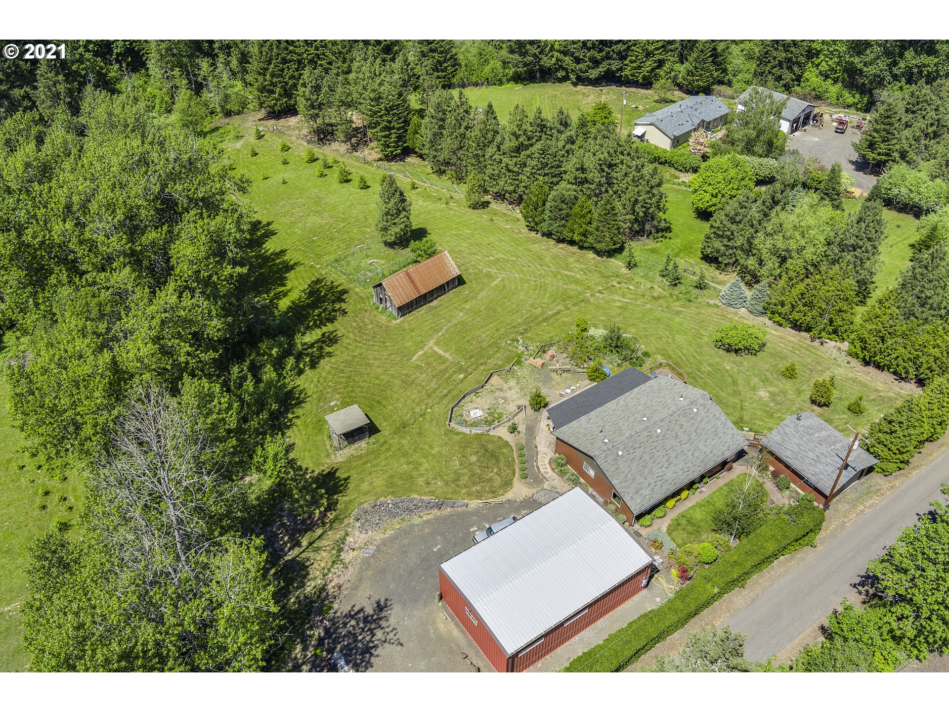 715 Aplin Road White Salmon, WA 98672 - Photo 25 of 27 Gallery Image 25