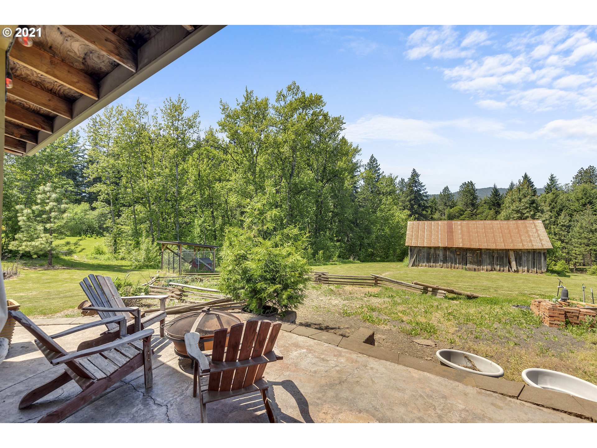 715 Aplin Road White Salmon, WA 98672 - Photo 7 of 27 Gallery Image 7