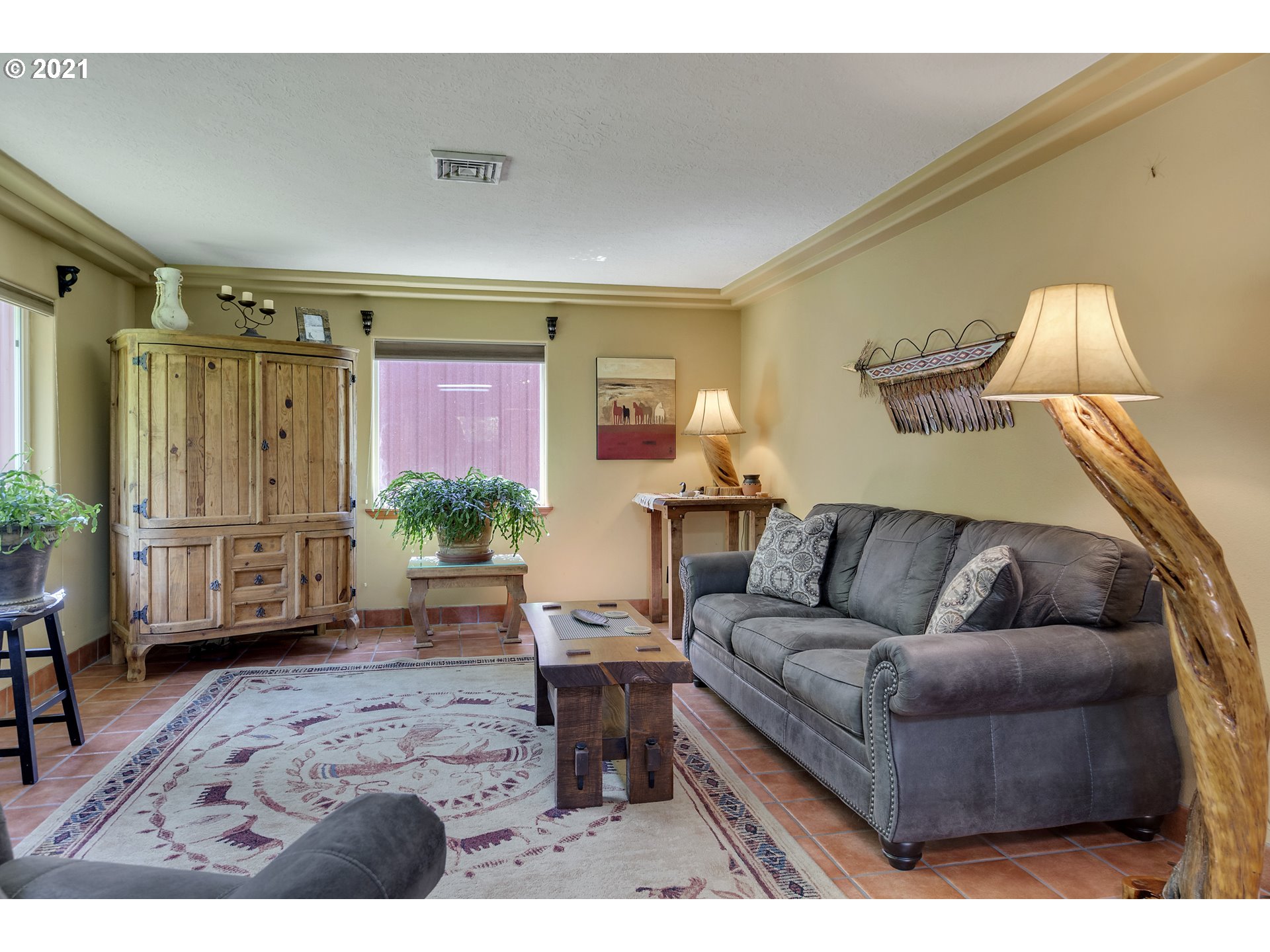 715 Aplin Road White Salmon, WA 98672 - Photo 10 of 27 Gallery Image 10
