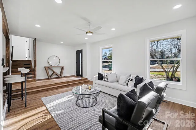 $435,000 | 7651 Briardale Drive, Charlotte, NC 28212