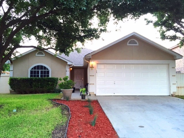 2036 Lima Loop Laredo, TX 78045 - Photo 1 of 8 Gallery Image 1