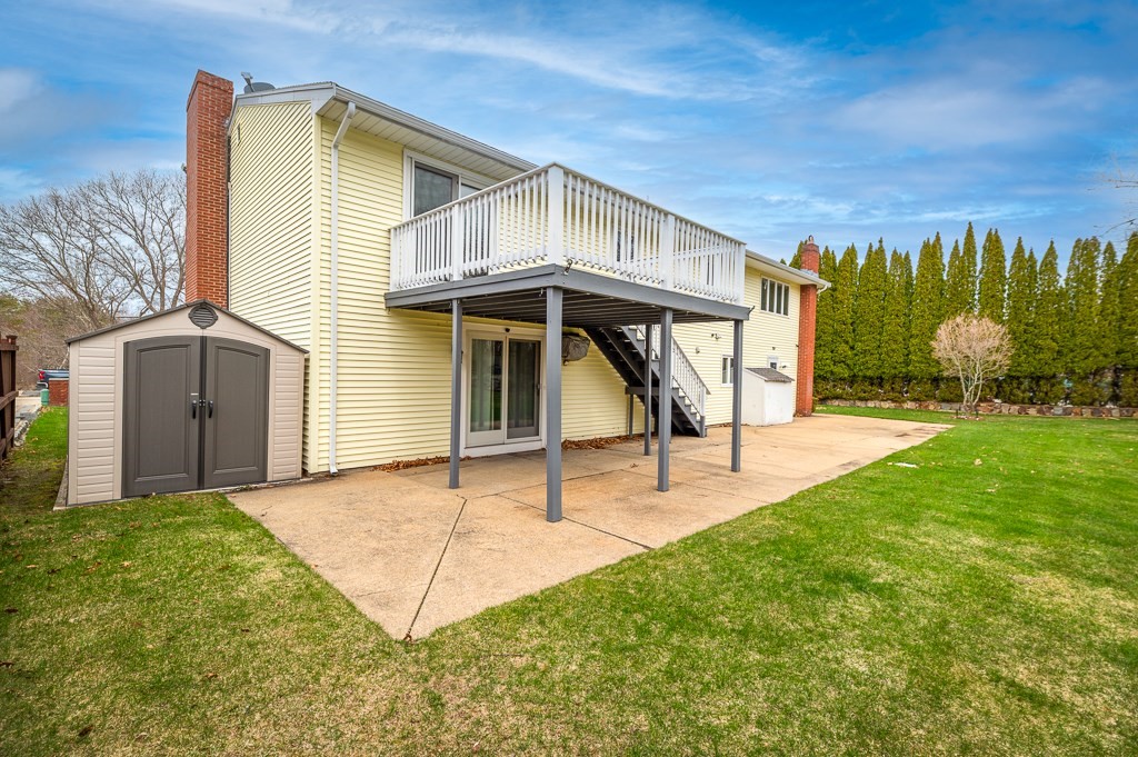 35 Reservoir Road Gloucester, MA 01930 - Photo 9 of 39