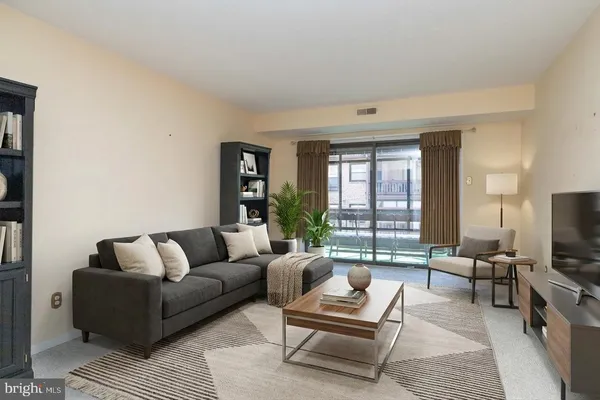 $214,999 | 2302 Heather Court, Unit 2302, Wilmington, DE 19809