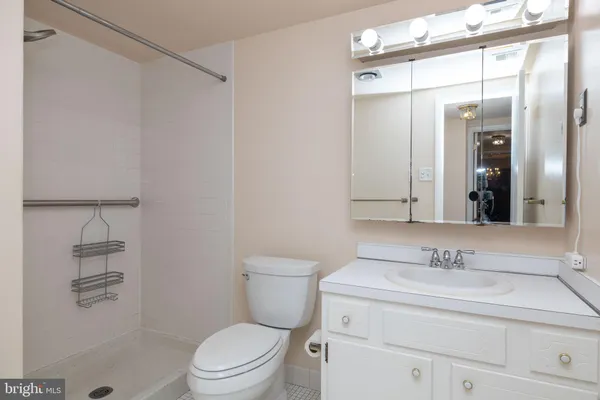 $214,999 | 2302 Heather Court, Unit 2302, Wilmington, DE 19809