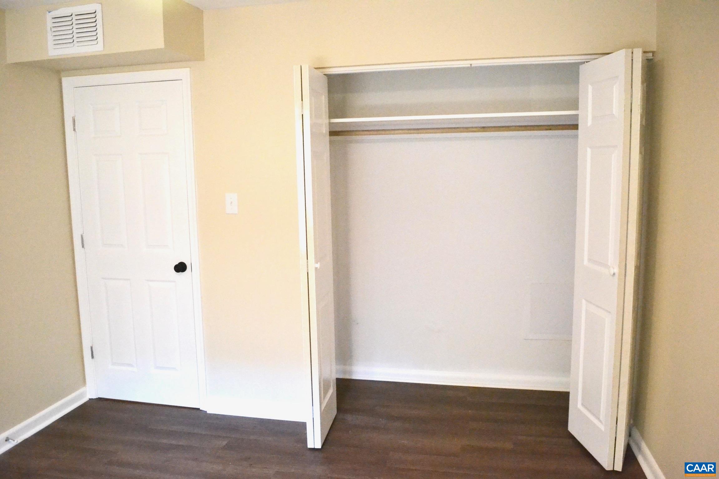 2517 Hydraulic Road, Unit 66 Charlottesville, VA 22901 - Photo 20 of 27