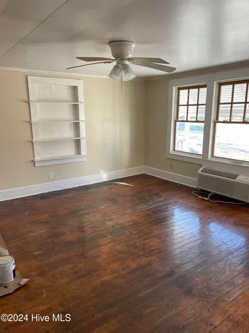 $900 | 423 Snow Hill Street, Ayden, NC 28513
