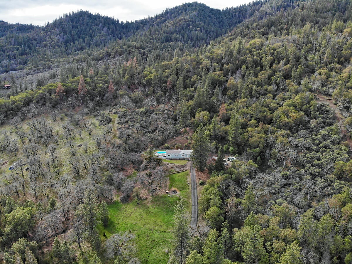 2323 Holcomb Springs Road Gold Hill, OR 97525 - Photo 48 of 53 83E930DF-2F3B-42C2-9B7B-CE6FBE59ADF1