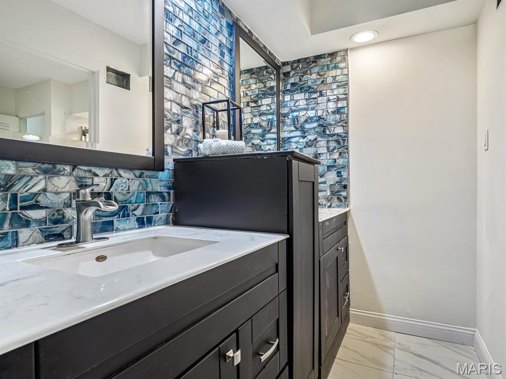 68 Carnation Drive Belleville, IL 62221 - Photo 12 of 31