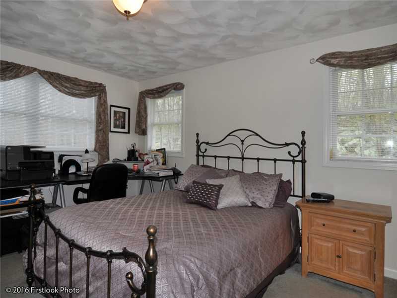 8 Crestview Drive Johnston, RI 02919 - Photo 15 of 25 Master Bedroom.