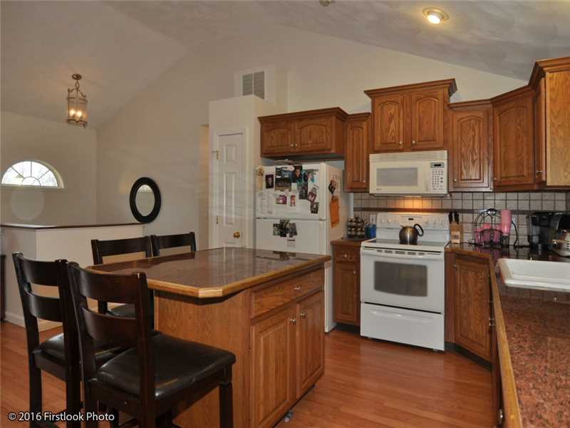 8 Crestview Drive Johnston, RI 02919 - Photo 4 of 25 Kitchen.