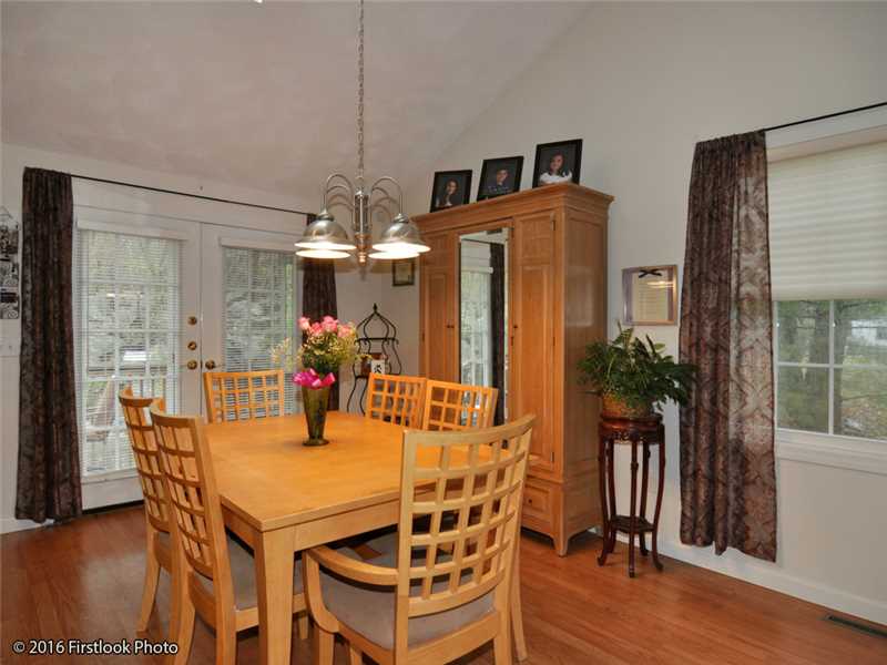 8 Crestview Drive Johnston, RI 02919 - Photo 8 of 25 Dining Room.